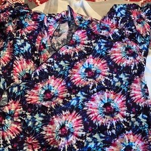 LuLaRoe Shirley Size med